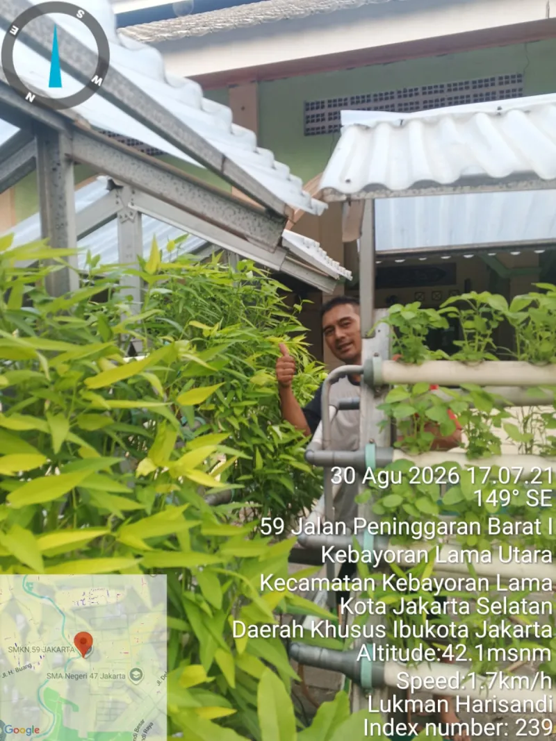 Lahan Urban Farming SMKN 59 Jakarta - Gambar 218