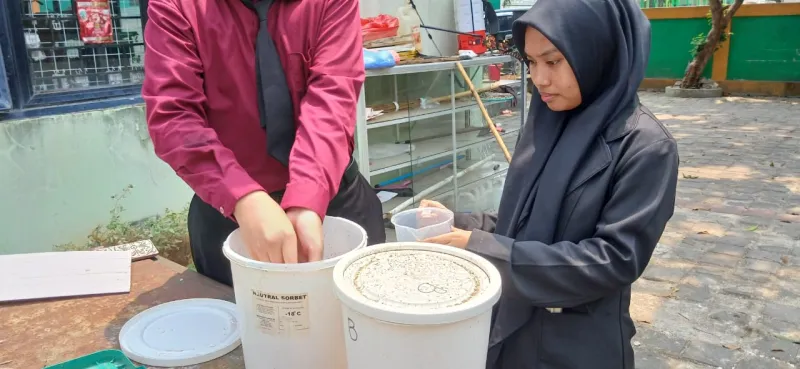 Lahan Urban Farming SMKN 59 Jakarta - Gambar 119