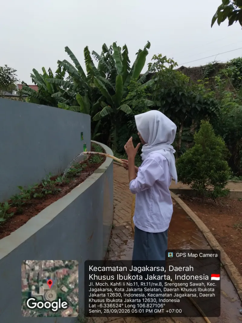 KEBUN SMKN 74 JAGAKARSA JAKARTA SELATAN - Gambar 140