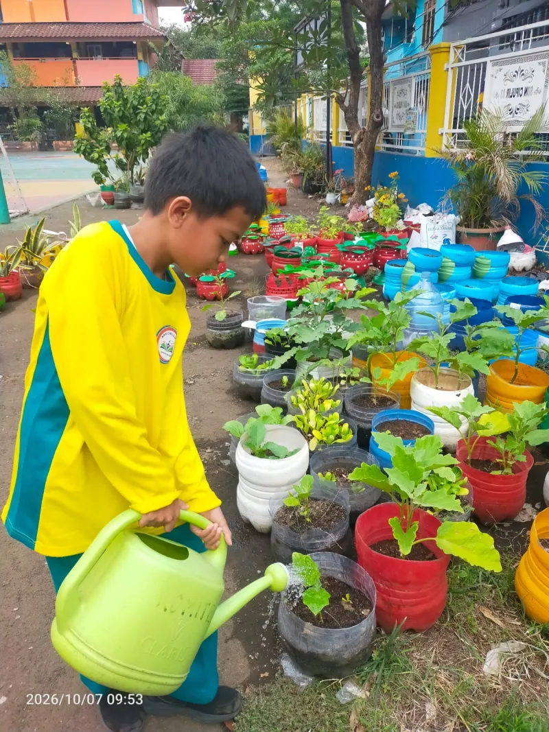 Lahan Urban Farming SDN Cipulir 03 - Gambar 28