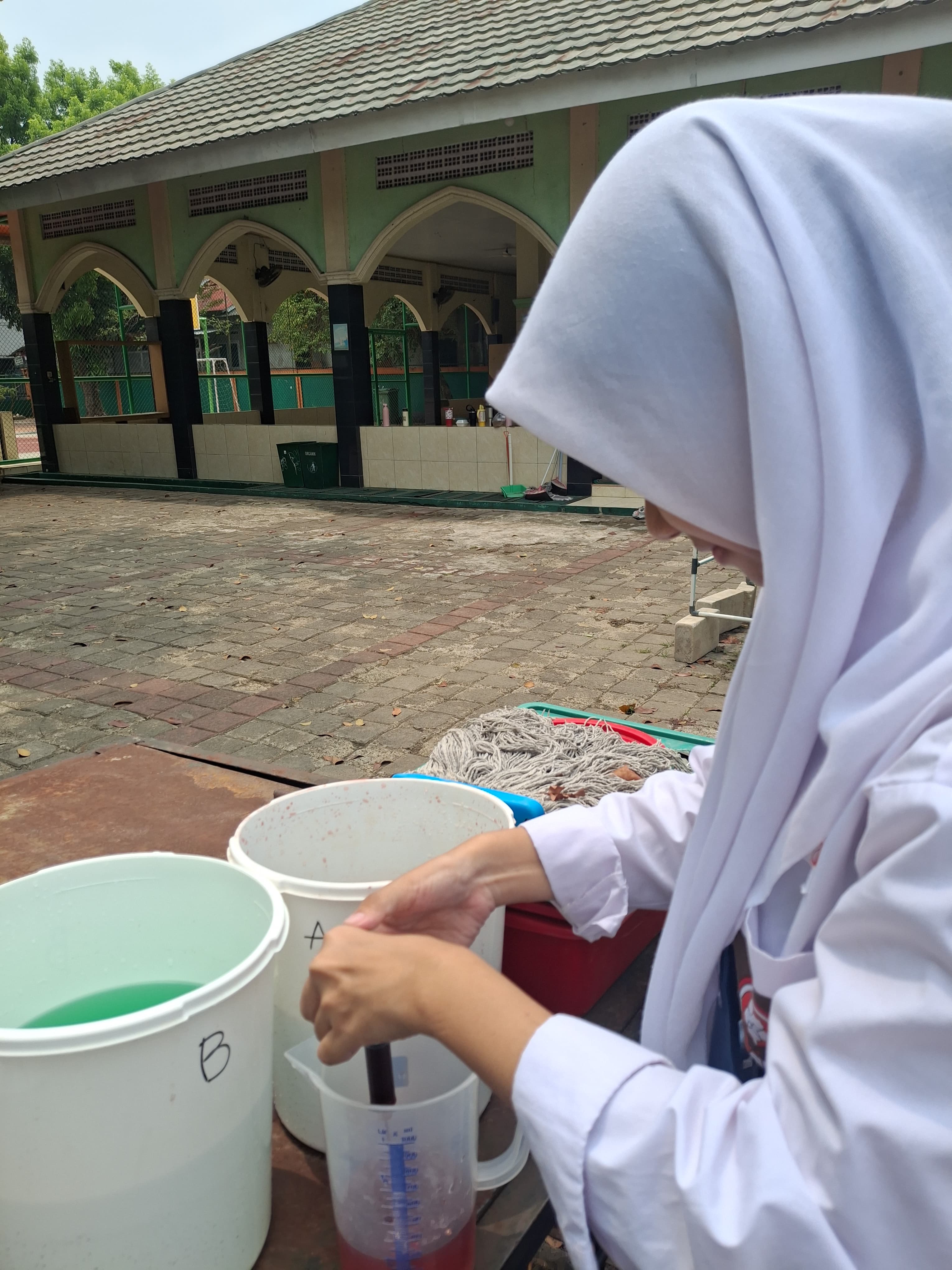 Lahan Urban Farming SMKN 59 Jakarta - Gambar 56