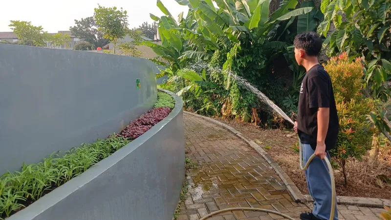 KEBUN SMKN 74 JAGAKARSA JAKARTA SELATAN - Gambar 616