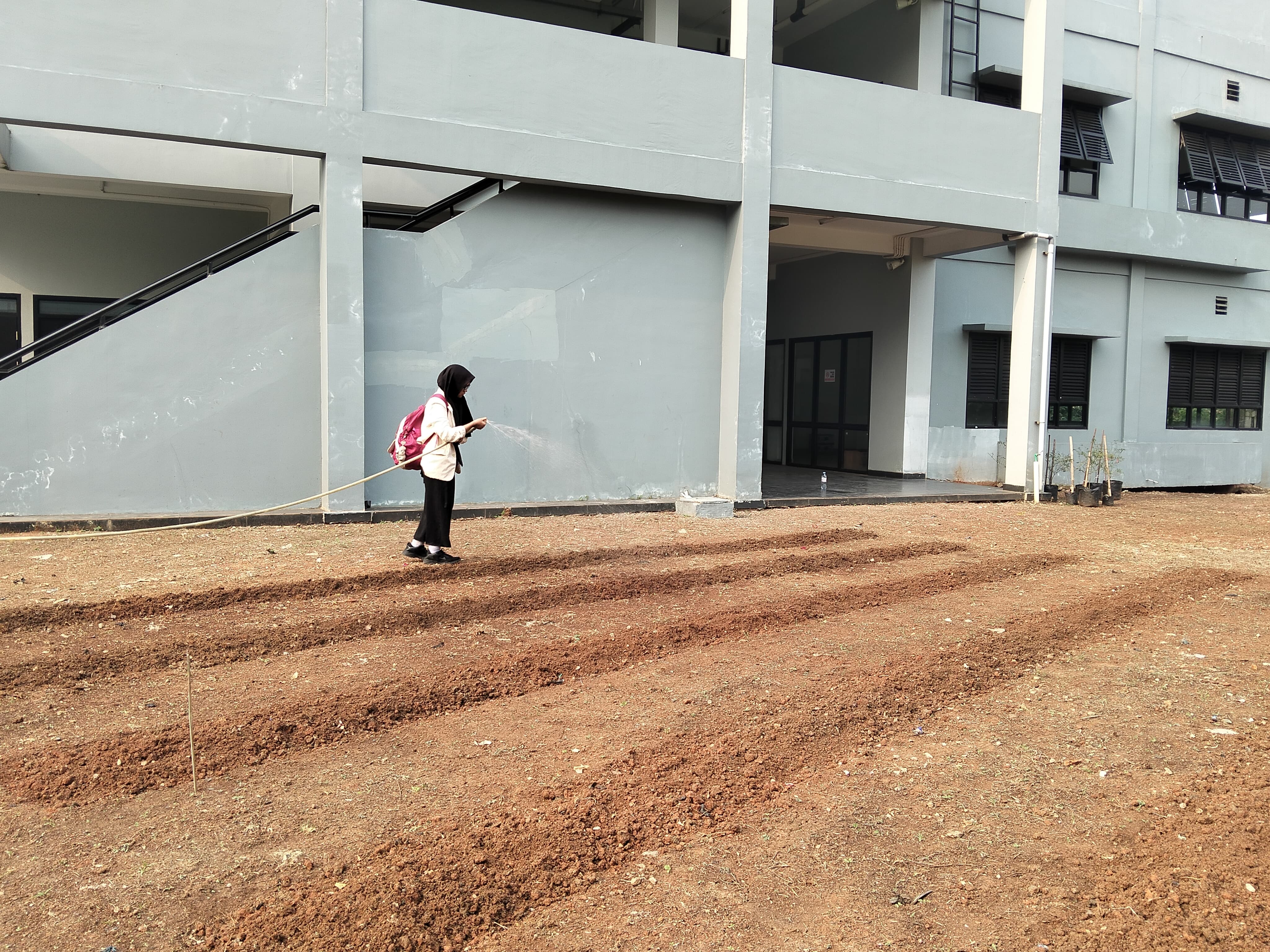 KEBUN SMKN 74 JAGAKARSA JAKARTA SELATAN - Gambar 601