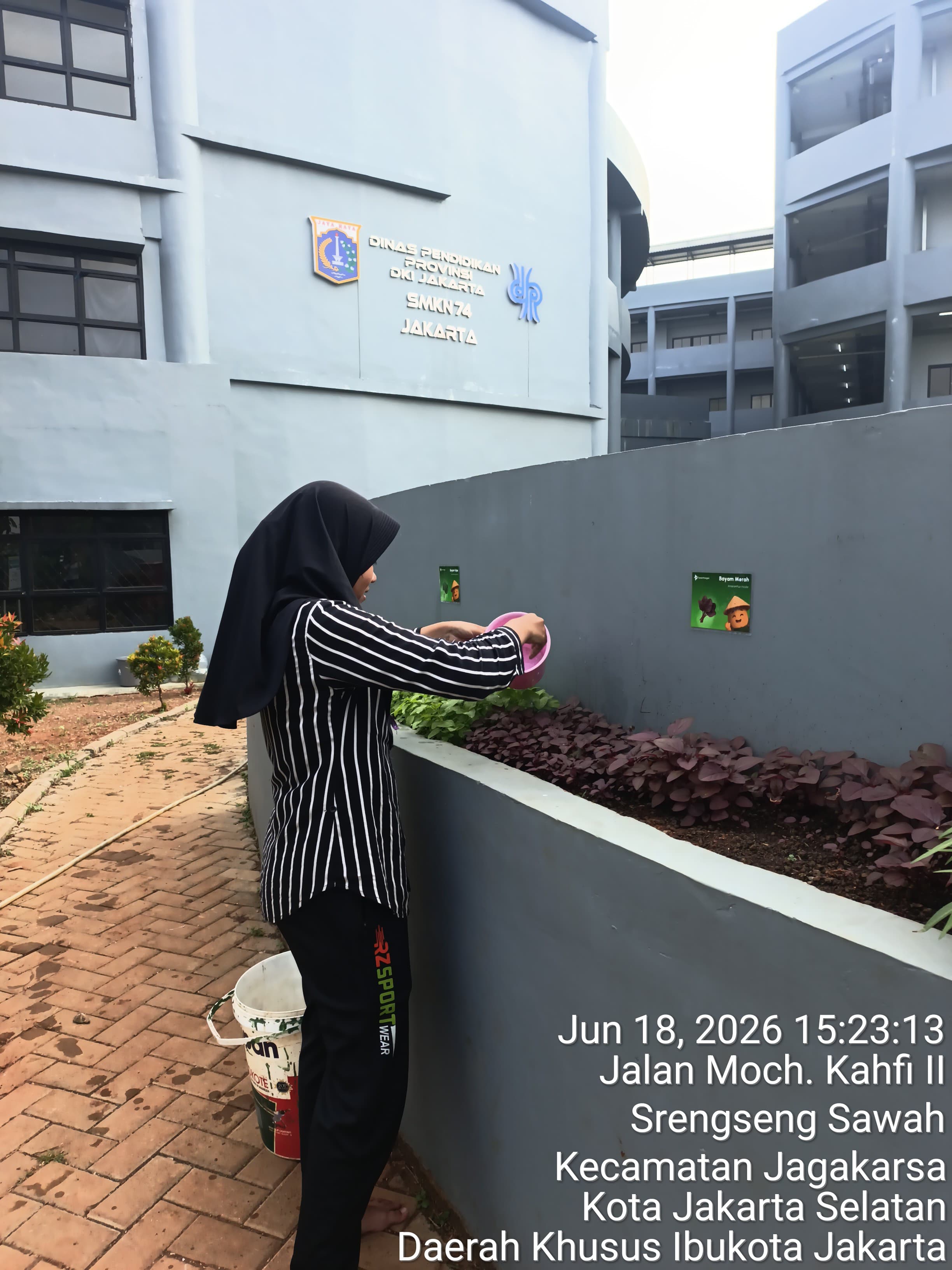 KEBUN SMKN 74 JAGAKARSA JAKARTA SELATAN - Gambar 563