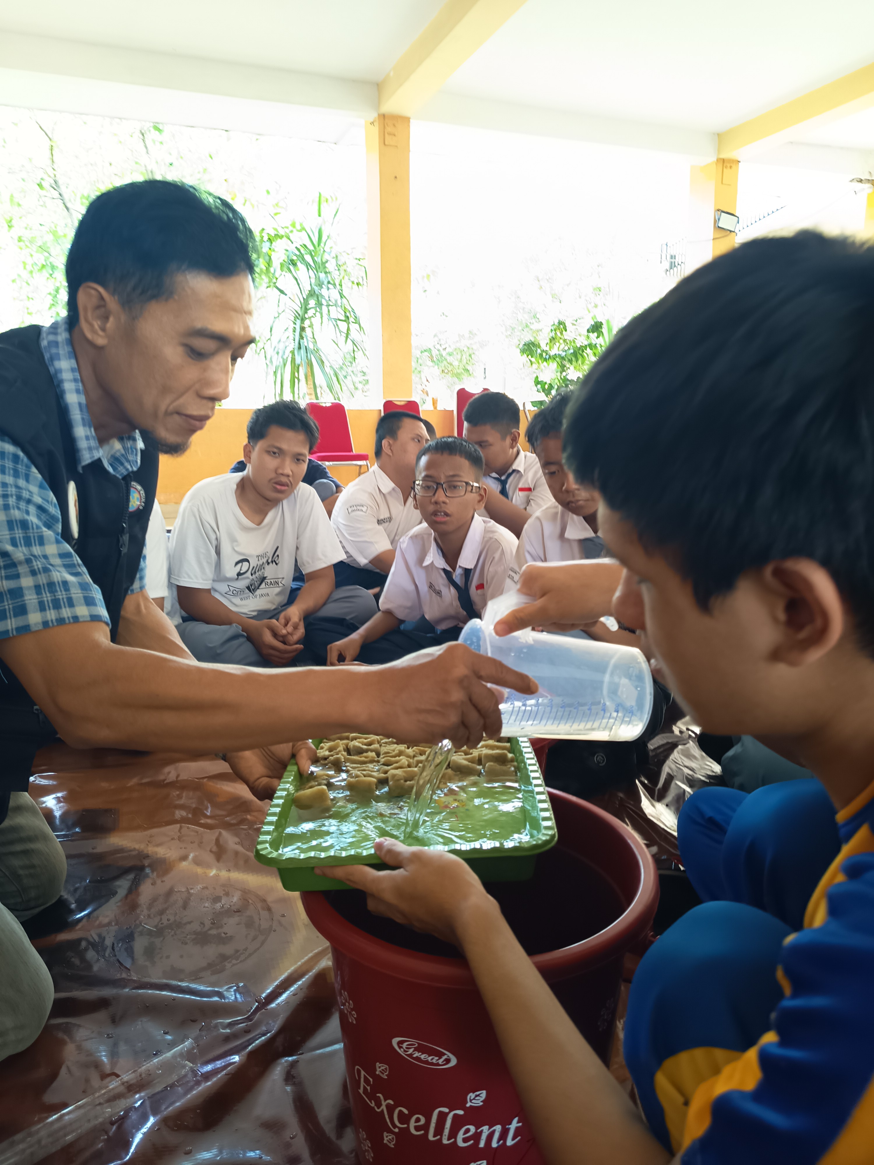 Lahan Urban Farming SLB A Pembina Tingkat Nasional - Gambar 150
