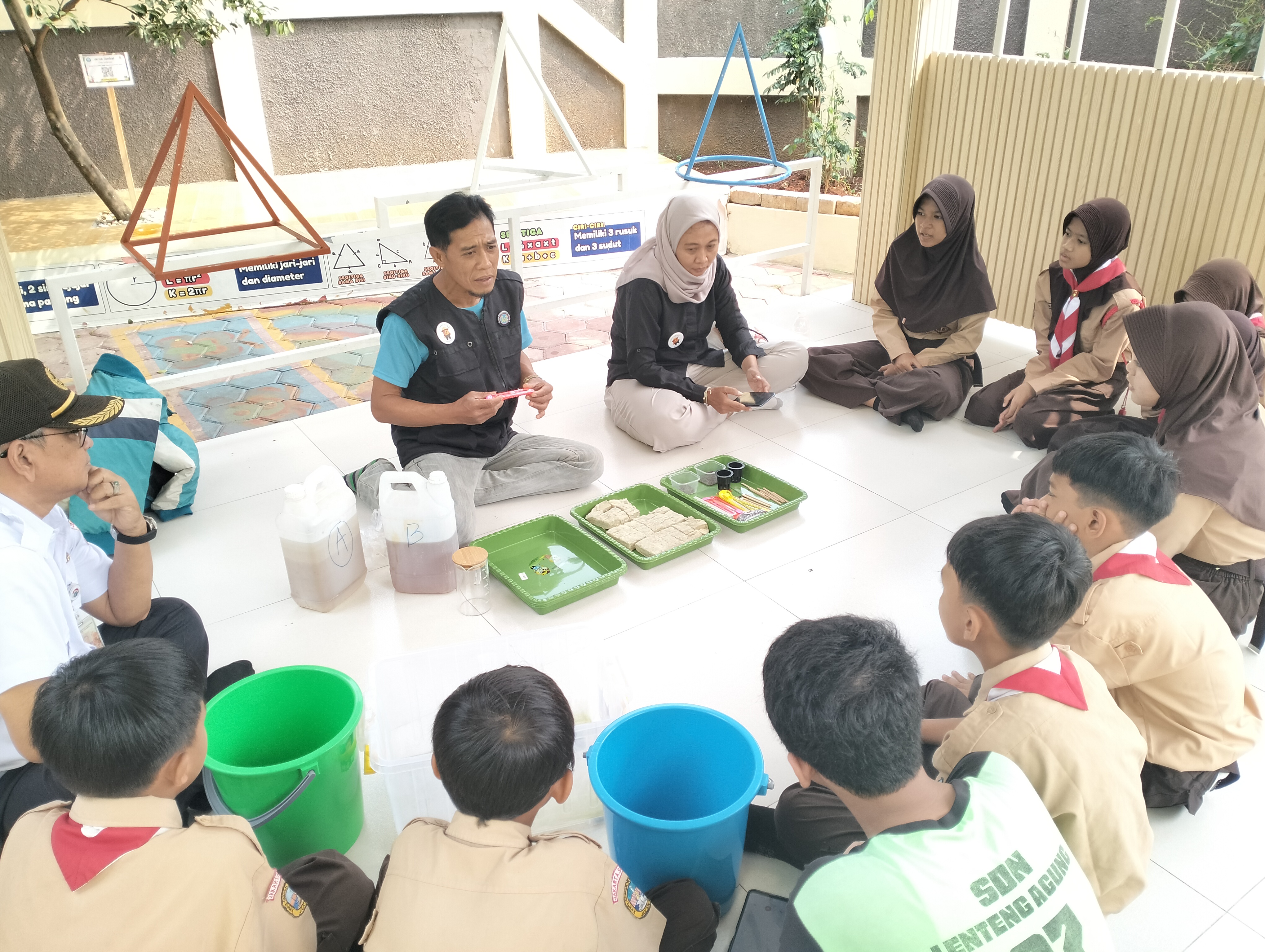 Lahan Urban Farming SDN Lenteng Agung 07 Jakarta - Gambar 113