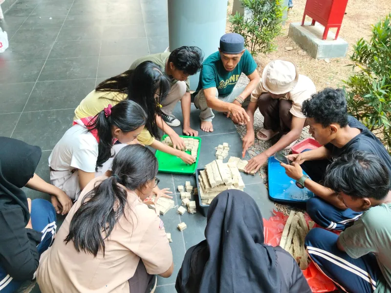 KEBUN SMKN 74 JAGAKARSA JAKARTA SELATAN - Gambar 395